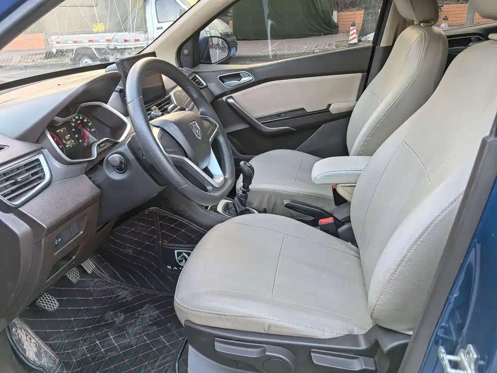 Baojun 310W 2017 1.5L Manual Comfort Type National V купить на сайте DeffCars