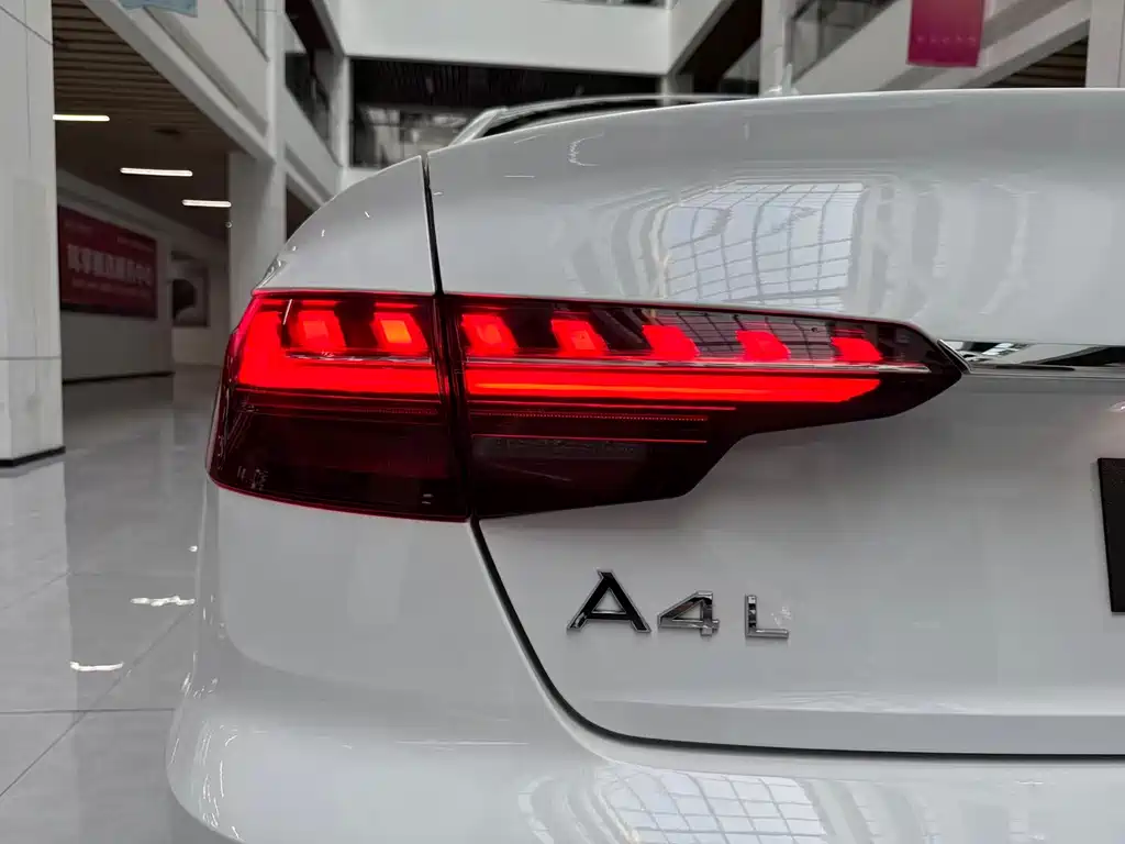 Audi A4L 2020 40 TFSI Fashionable and Dynamic купить на сайте DeffCars
