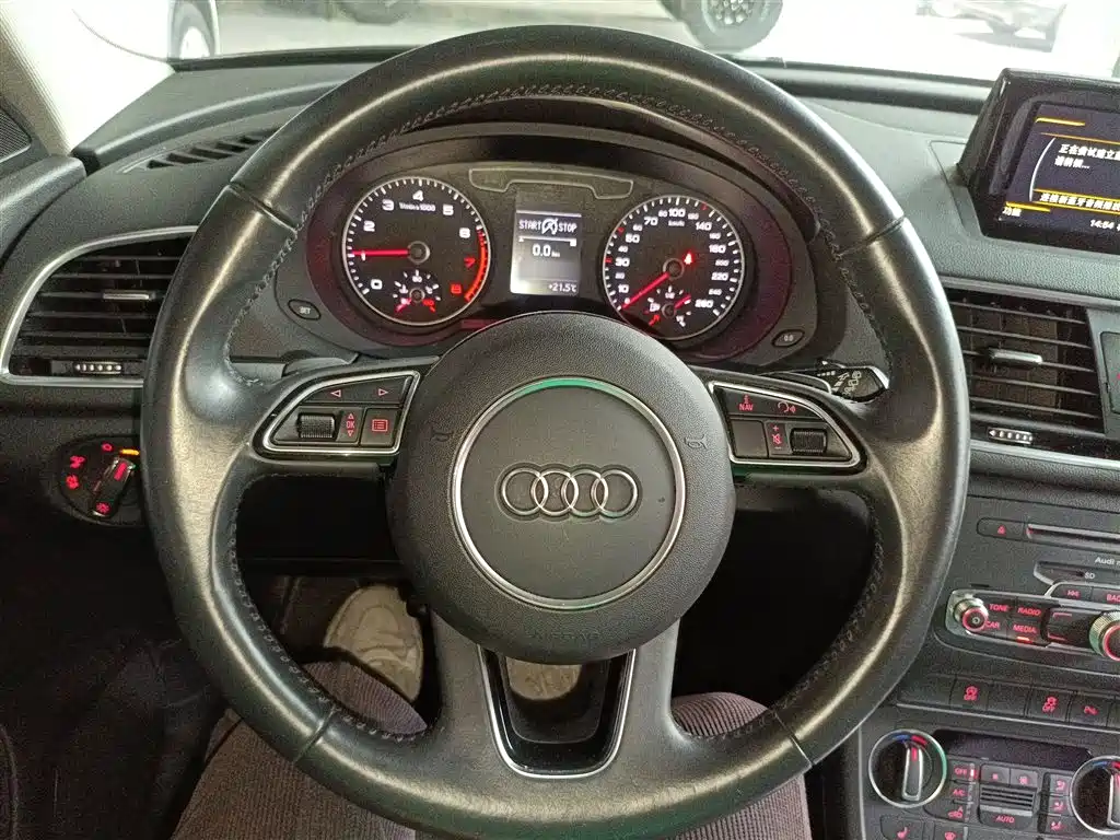 Audi Q3 2018 30th Anniversary Model 35 TFSI Sports купить на сайте DeffCars