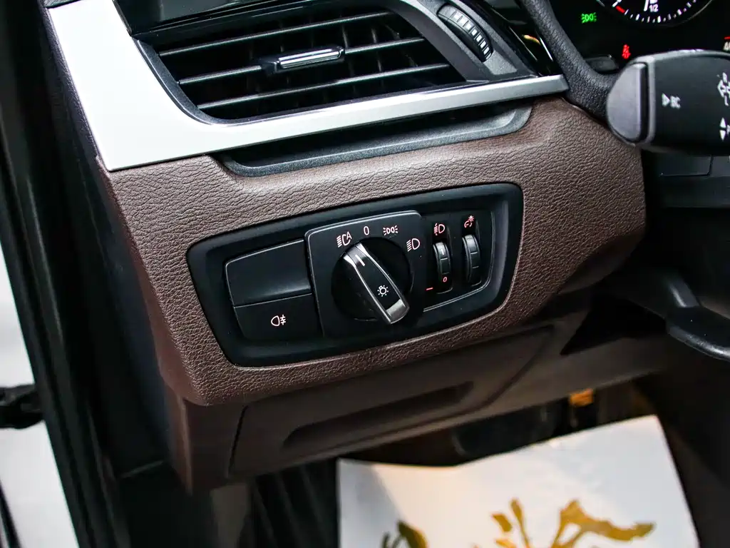 BMW X1 2022 sDrive20Li Fashion Model купить на сайте DeffCars