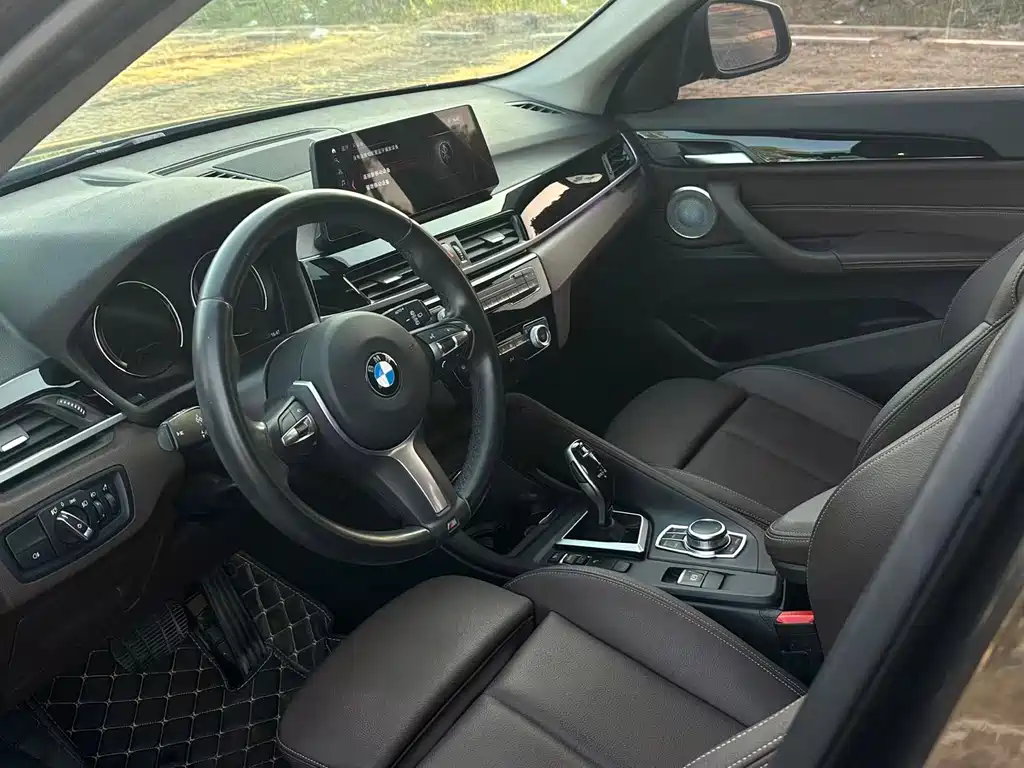 BMW X1 2022 sDrive25Li Leading Model купить на сайте DeffCars