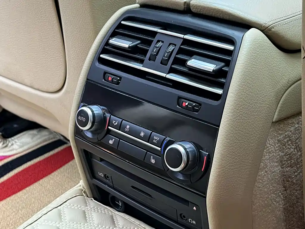 BMW 7 Series 2013 730Li Luxury купить на сайте DeffCars