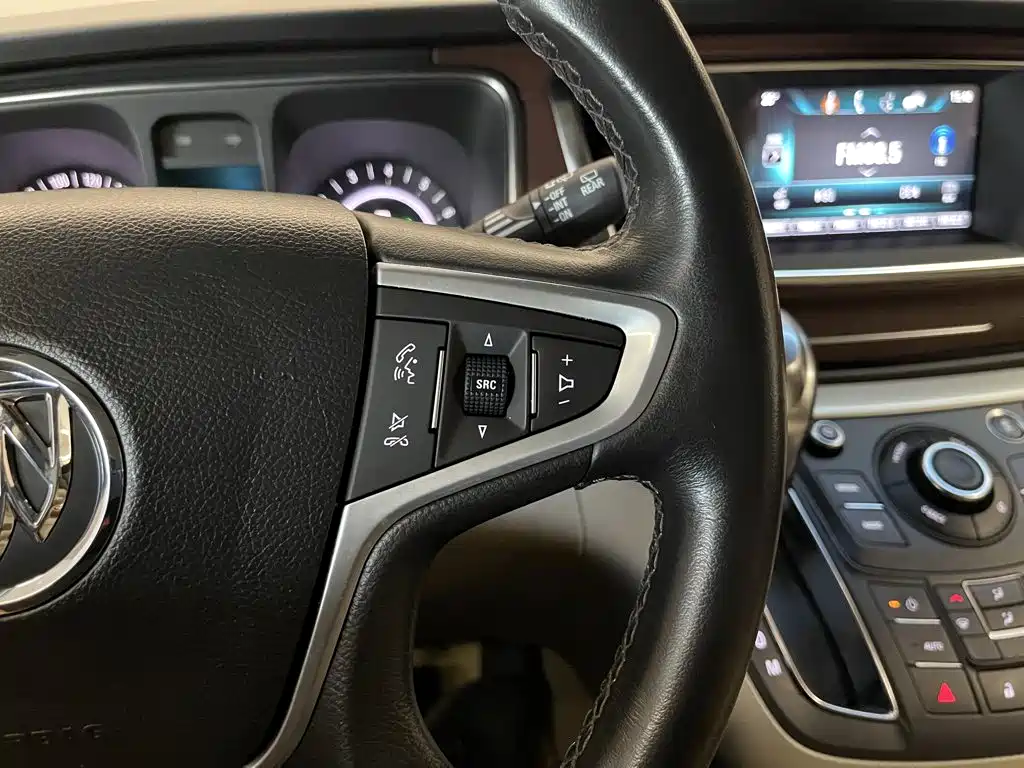 Buick GL8 2017 25s Luxury Country V купить на сайте DeffCars