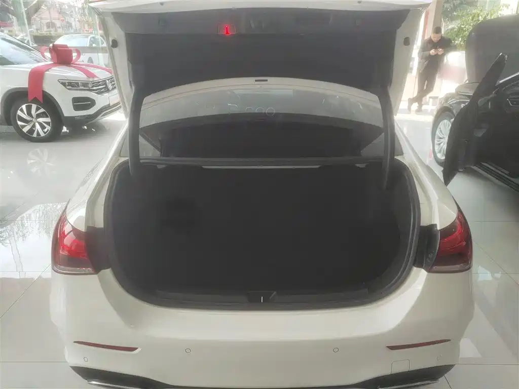 Mercedes-Benz A-Class 2020 A 200 L Sports Sedan купить на сайте DeffCars