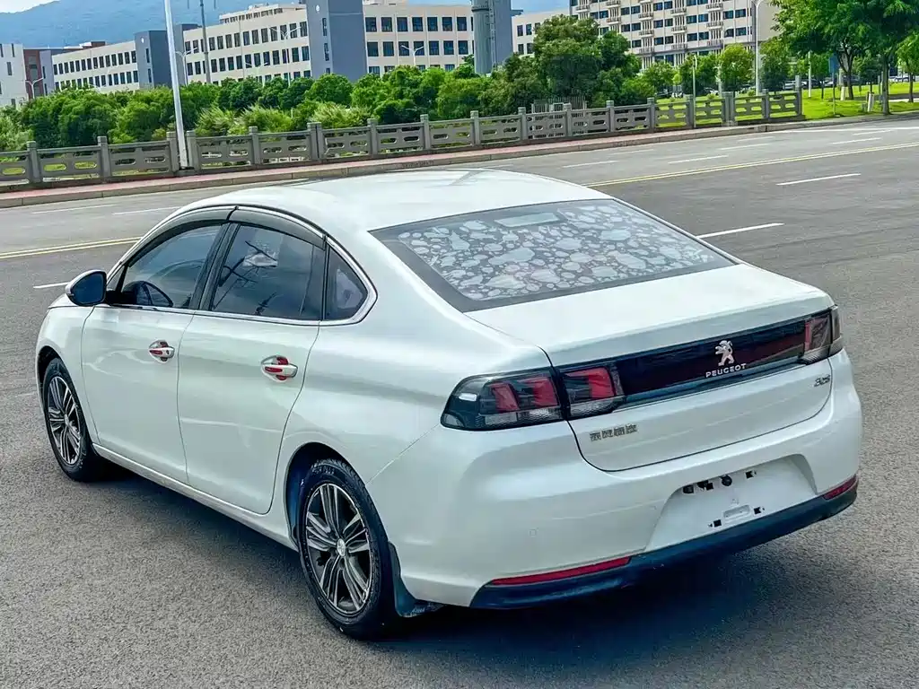 Peugeot 308 2016 1.6L automatic fashion version купить на сайте DeffCars