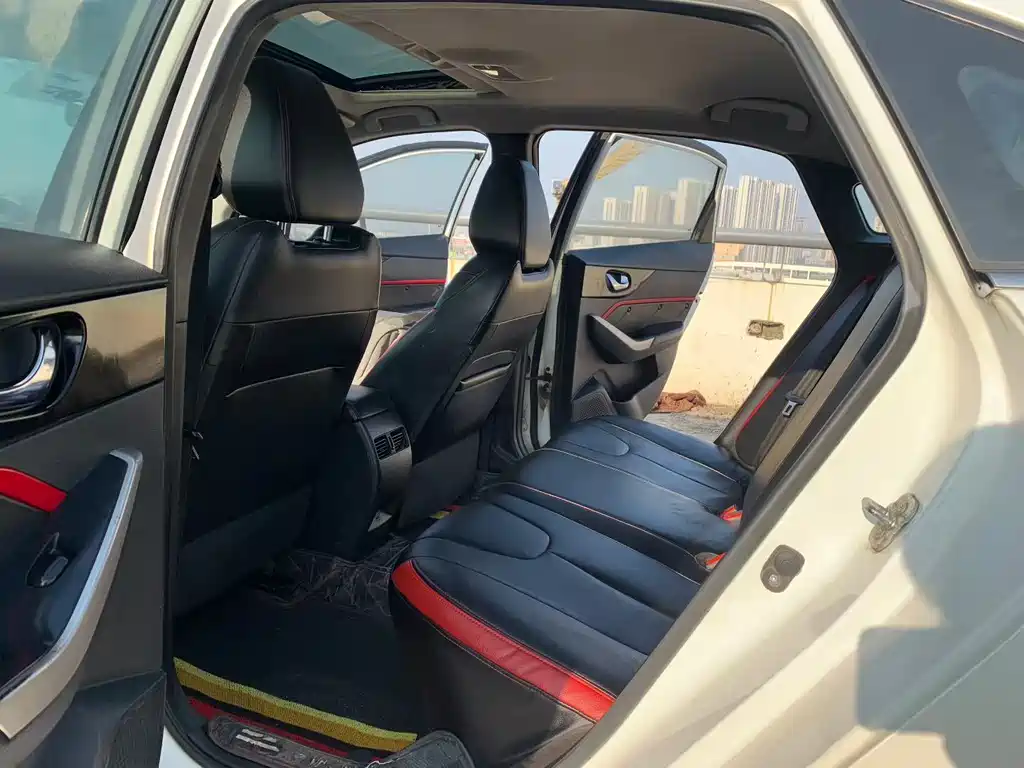 Venucia D60 2019 Model 100,000 Glory 1.6L XL CVT Chenku Edition National V купить на сайте DeffCars