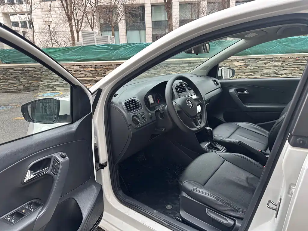 Polo 2018 1.5L automatic safe driving model купить на сайте DeffCars