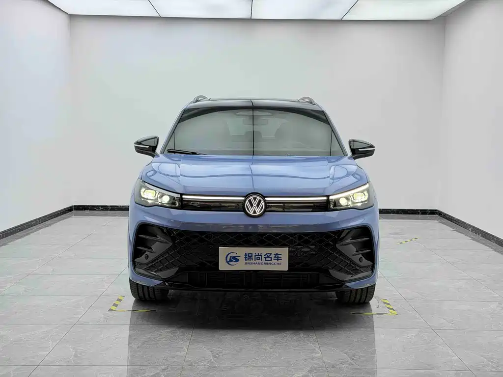 Tiguan L 2024 PRO 380TSI four-wheel drive R-Line Zhizun Edition купить на сайте DeffCars
