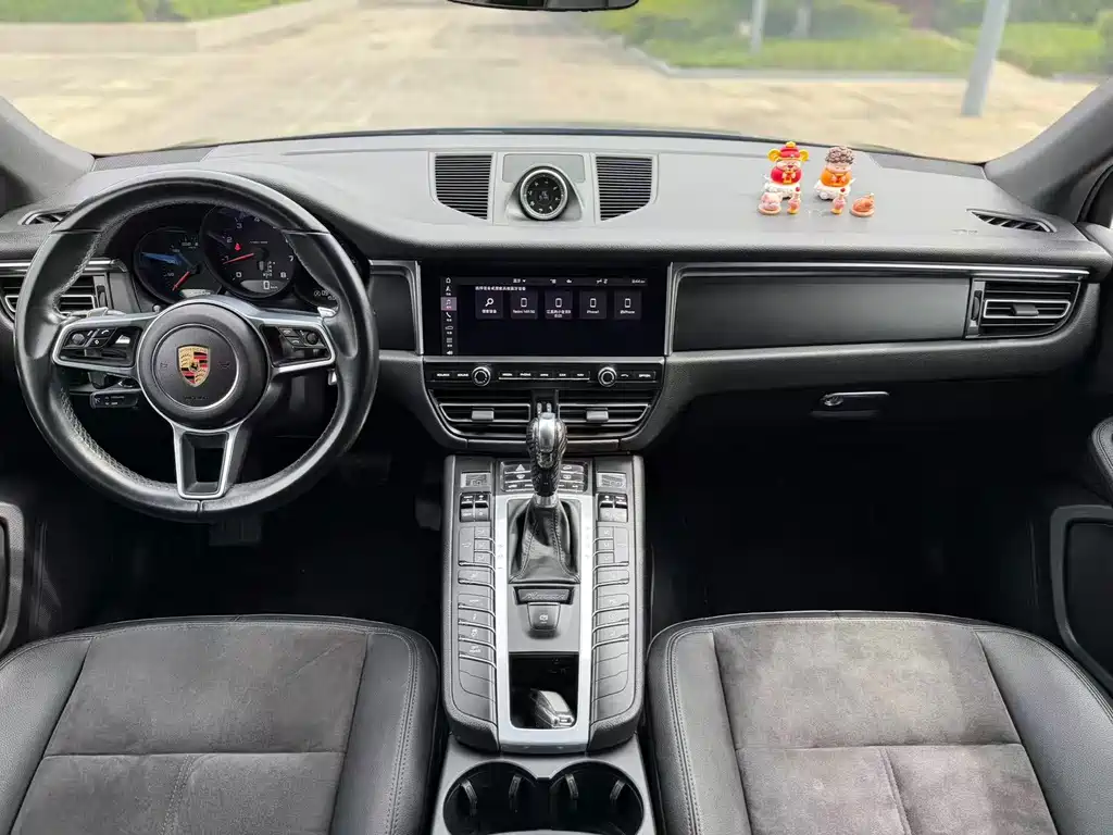 Macan 2018 Macan 2.0T купить на сайте DeffCars