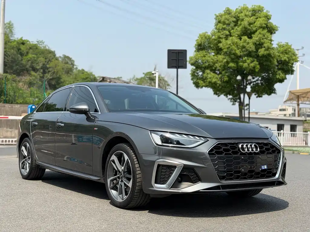 Audi A4L 2022 40 TFSI Fashionable and Dynamic купить на сайте DeffCars