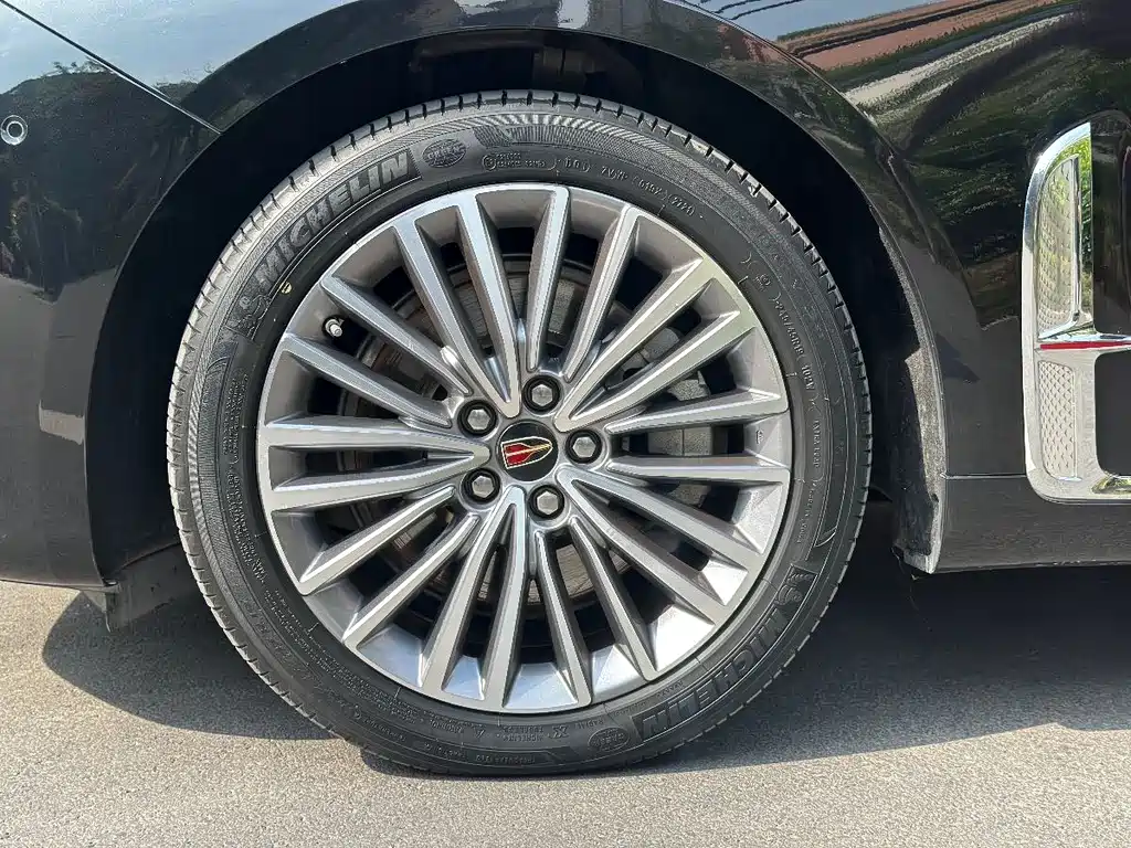 Hongqi H9 2020 2.0T Zhilianqi Chang Edition купить на сайте DeffCars