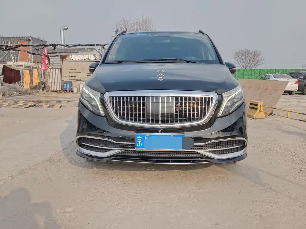 Mercedes-Benz V-Class 2018 V 260 L Premium Extended Edition National V купить на сайте DeffCars