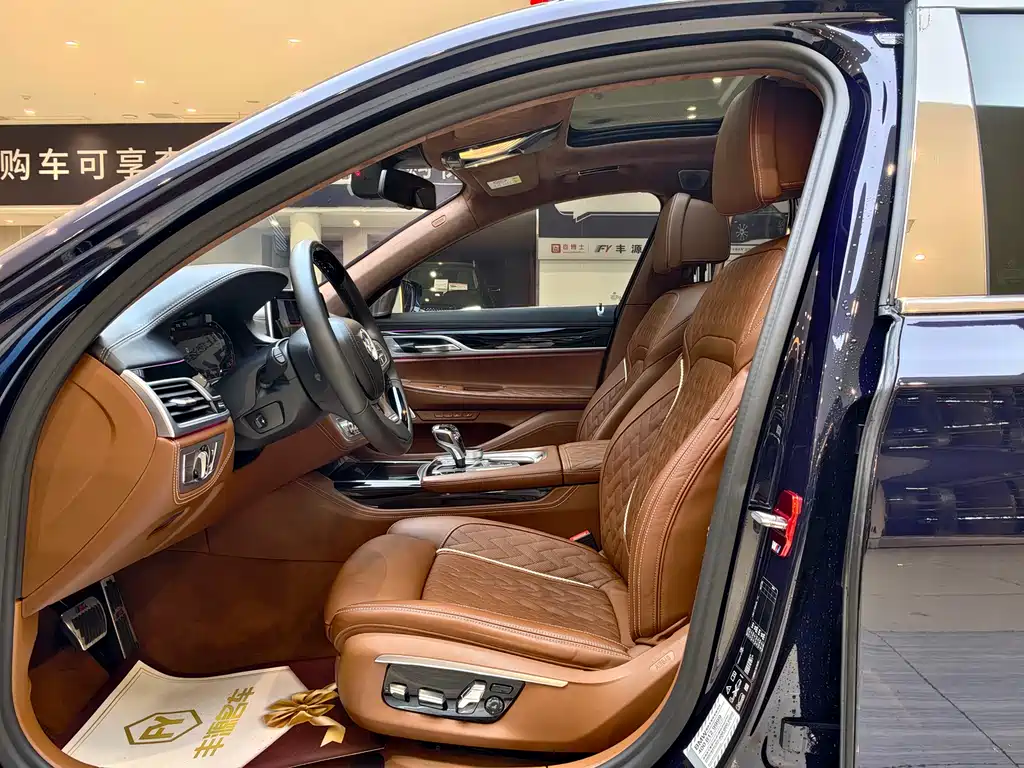 BMW 7 Series 2019 740Li xDrive Executive Luxury Package купить на сайте DeffCars