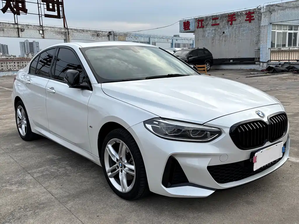BMW 1 Series 2021 facelift 120i M Sports Night Edition купить на сайте DeffCars