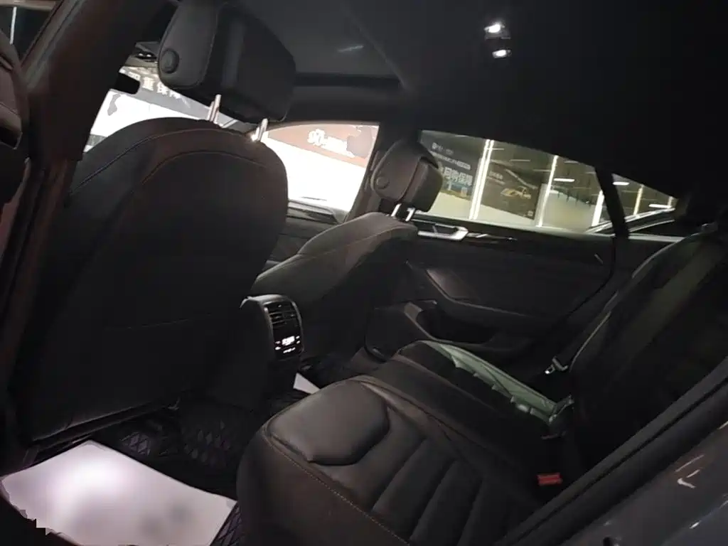 FAW-Volkswagen CC 2021 380TSI eye-catching version купить на сайте DeffCars