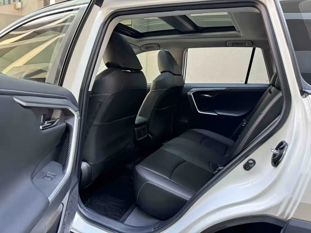 RAV4 Rongfang 2020 2.0L CVT four-wheel drive premium version купить на сайте DeffCars