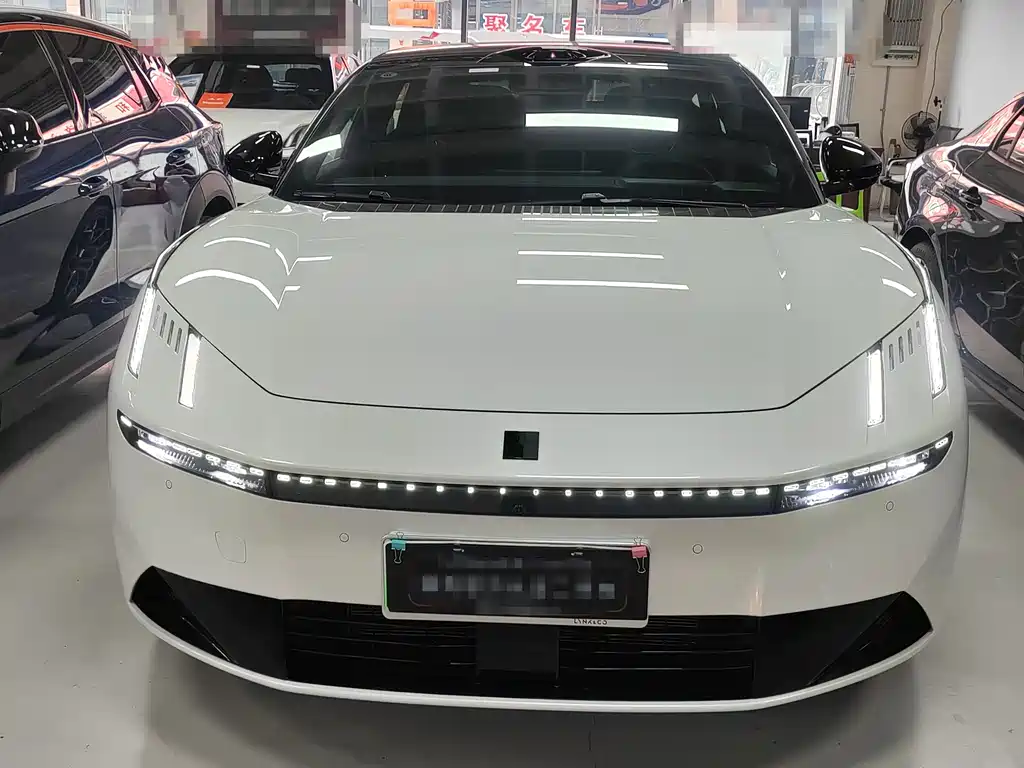 Lynk & Co 10 EM-P 2025 120 four-wheel drive Ultra купить на сайте DeffCars