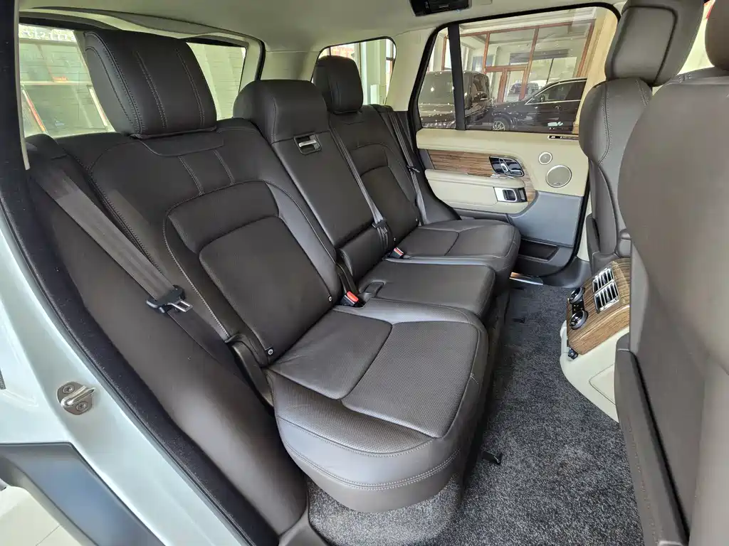 Range Rover 2019 3.0 SCV6 Legend Edition купить на сайте DeffCars