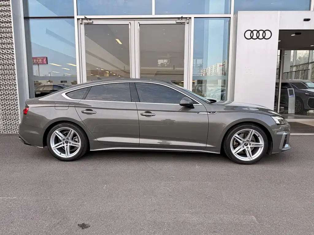Audi A5 imported 2024 Sportback 40 TFSI fashionable and dynamic купить на сайте DeffCars