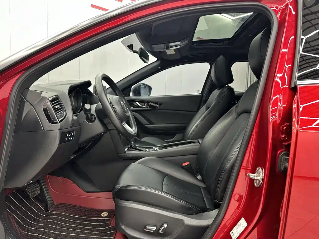 Mazda CX-4 2021 2.0L automatic two-wheel drive Blue Sky Exploration Edition купить на сайте DeffCars