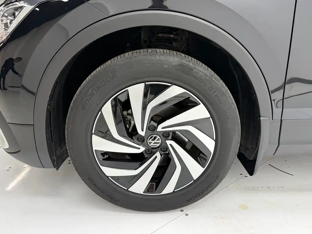 Tiguan L 2023 280TSI automatic two-wheel drive Chaochuang limited edition купить на сайте DeffCars