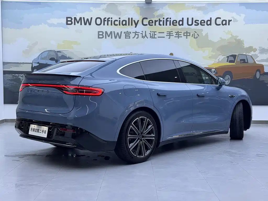 Zhijie R7 2025 extended range 251km Max купить на сайте DeffCars