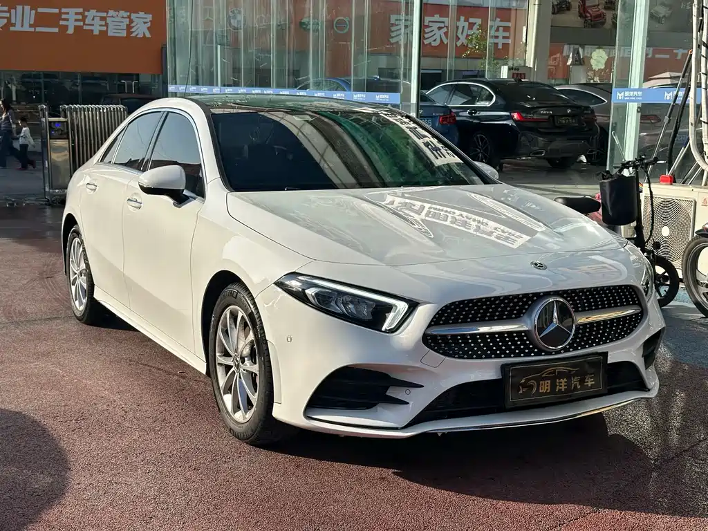 Mercedes-Benz A-Class 2020 Facelift A 200 L Sports Sedan Fashionable купить на сайте DeffCars