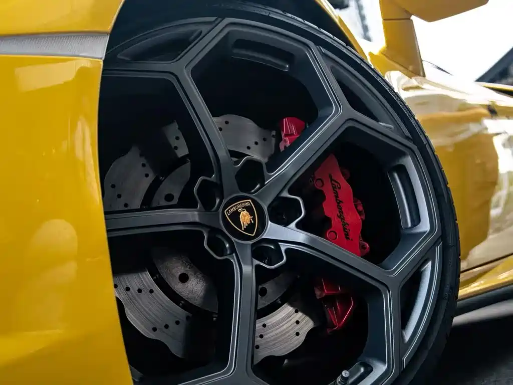 Huracán 2020 Huracán EVO RWD Spyder купить на сайте DeffCars