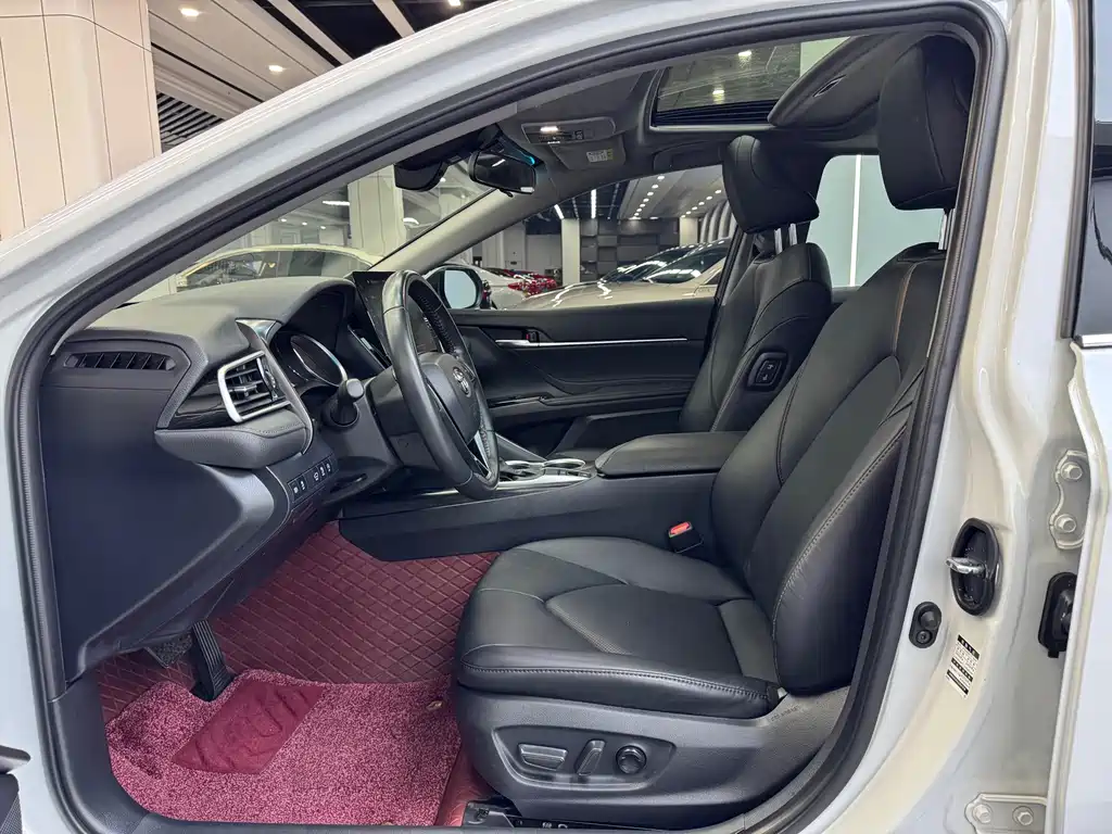 Camry 2021 2.0G Deluxe Edition купить на сайте DeffCars