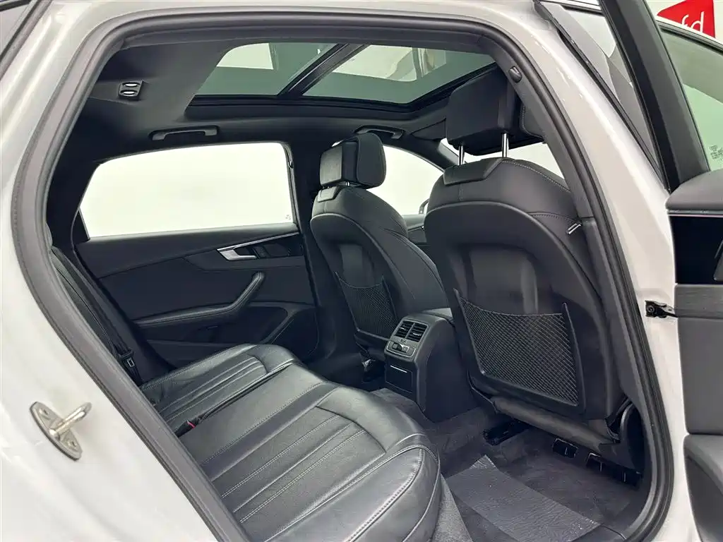 Audi A4L 2023 40 TFSI luxury and dynamic model купить на сайте DeffCars