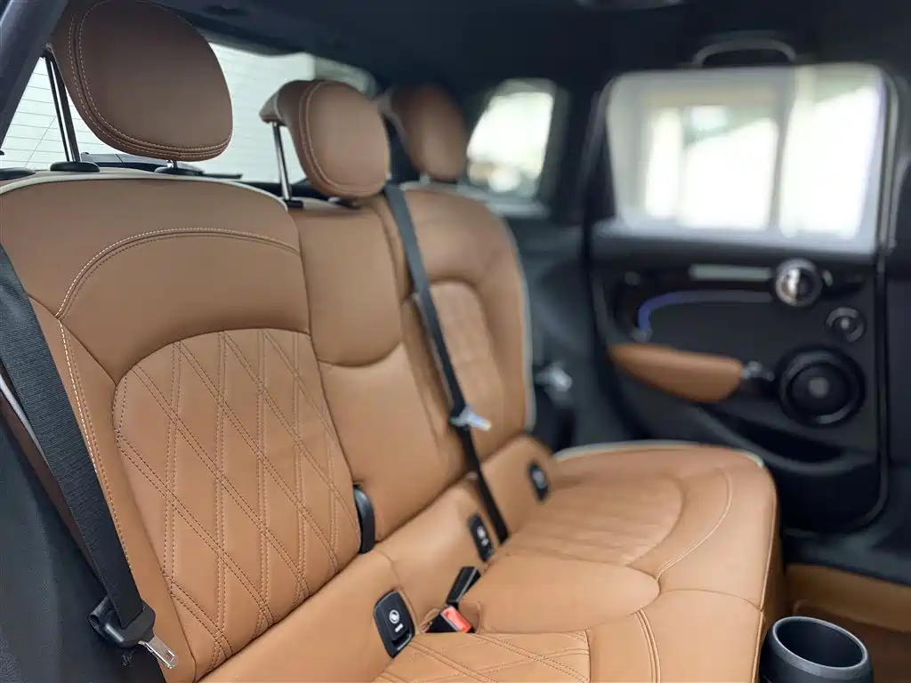MINI 2023 2.0T COOPER S Artist Five-Door Edition купить на сайте DeffCars