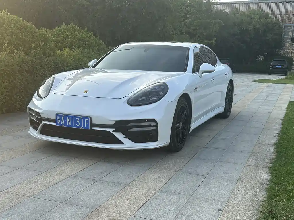 Panamera 2013 Panamera 4 Platinum Edition 3.6L купить на сайте DeffCars