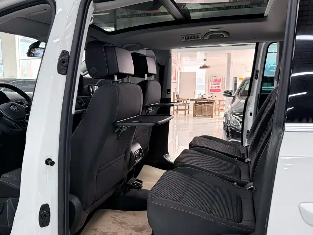 Sharan 2018 380TSI exclusive model 7 seats купить на сайте DeffCars