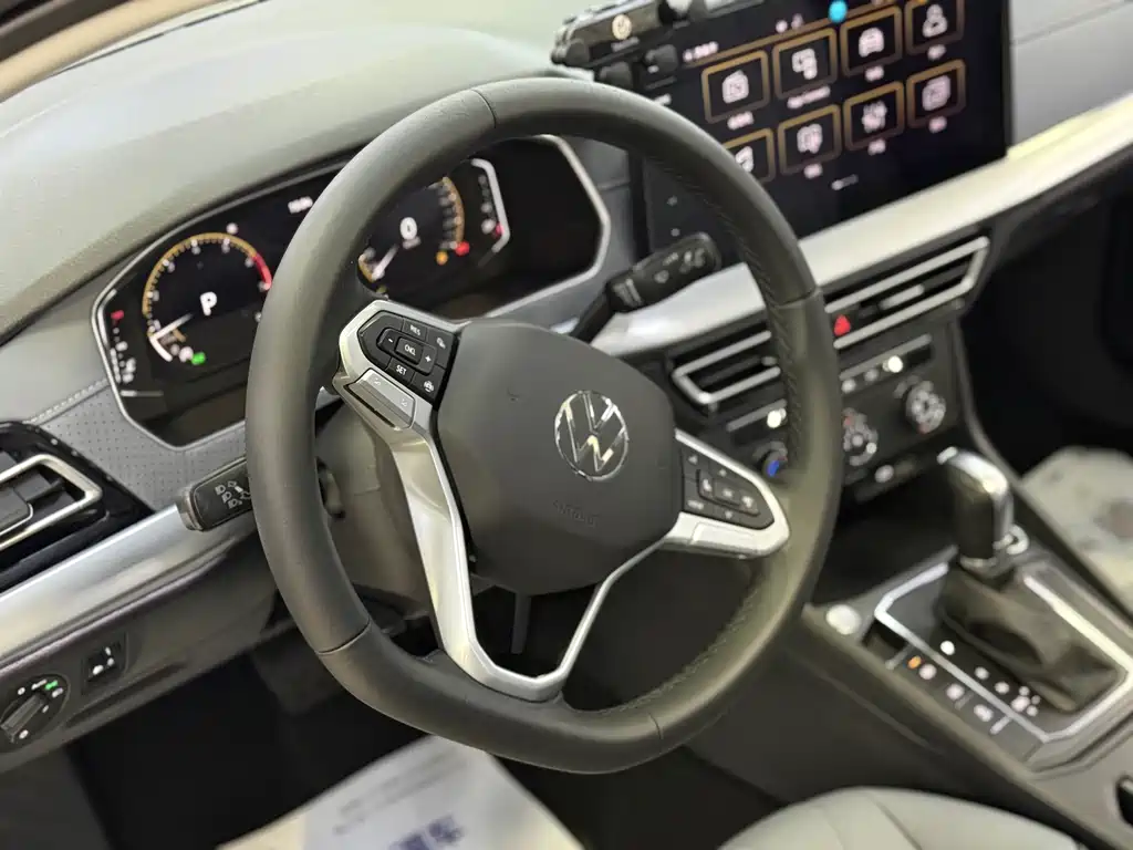 Lavida 2023 1.5L Automatic Starry Sky Five Million Edition купить на сайте DeffCars