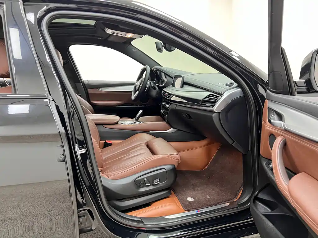 BMW X6 2019 xDrive28i M Sports Package купить на сайте DeffCars