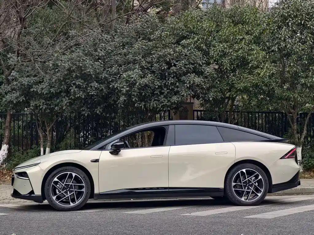 Xpeng P7+ 2024 model super long battery life Max купить на сайте DeffCars