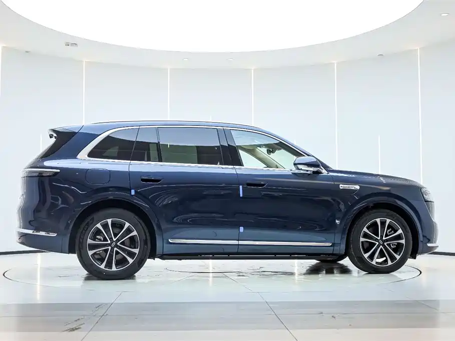 Wenjie M7 2026 extended range Max four-wheel drive version 5 seats купить на сайте DeffCars