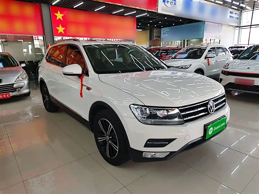 Tiguan L 2019 facelift 330TSI automatic two-wheel drive panoramic comfort version National VI купить на сайте DeffCars