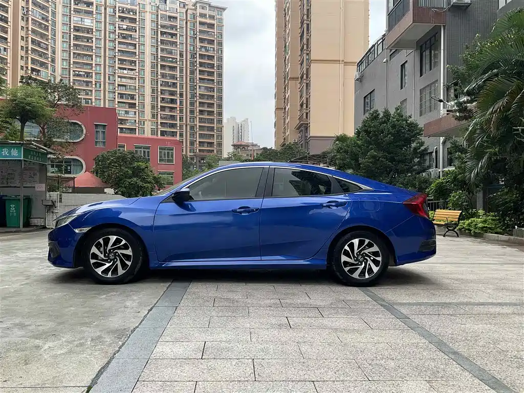 Civic 2019 220TURBO CVT Dynamic Edition National VI купить на сайте DeffCars