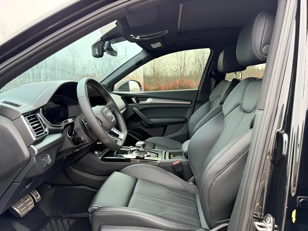 Audi Q5L 2024 45 TFSI luxury and dynamic model купить на сайте DeffCars