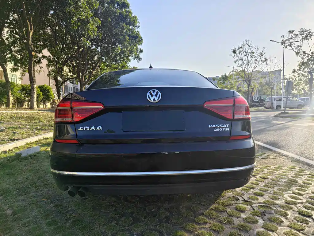 Passat 2017 280TSI DSG Premium Edition купить на сайте DeffCars
