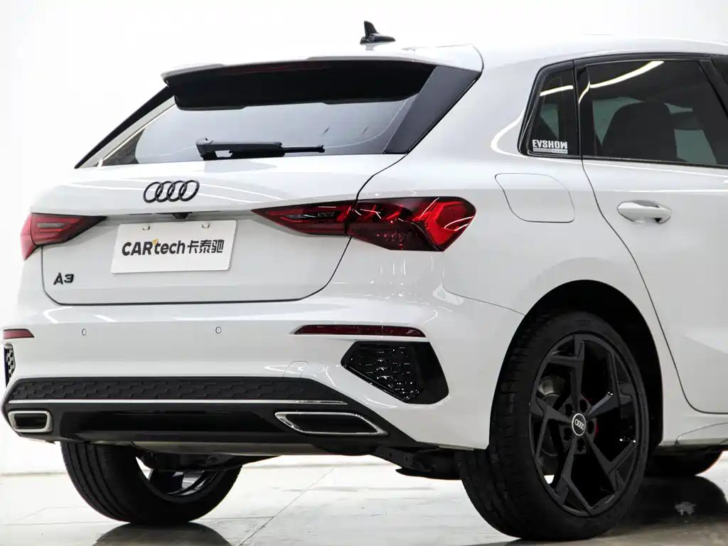 Audi A3 2024 Sportback 35 TFSI luxury sports model купить на сайте DeffCars