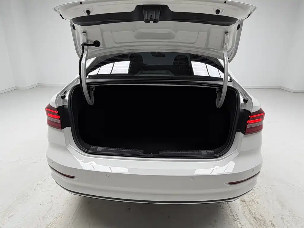 Lavida 2022 280TSI DSG Comfort Edition купить на сайте DeffCars