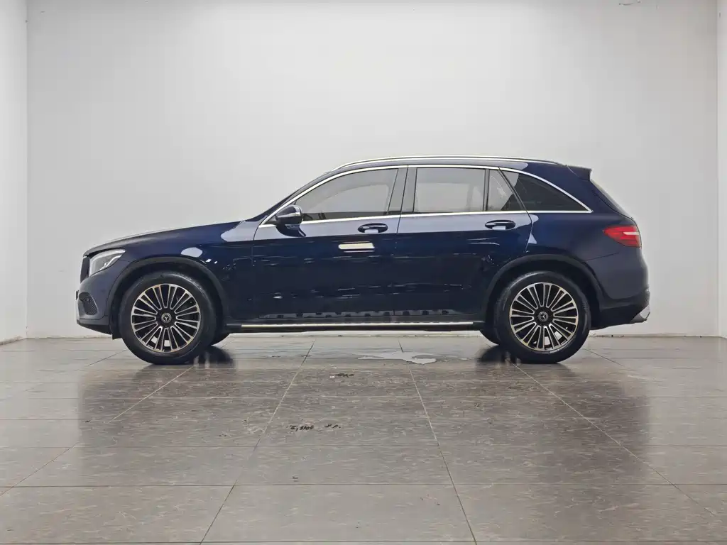 Mercedes GLC 2018 Amendment 200 4MATIC купить на сайте DeffCars