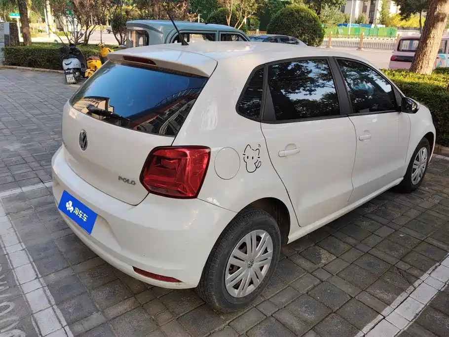 Polo 2016 1.4L manual fashion model купить на сайте DeffCars