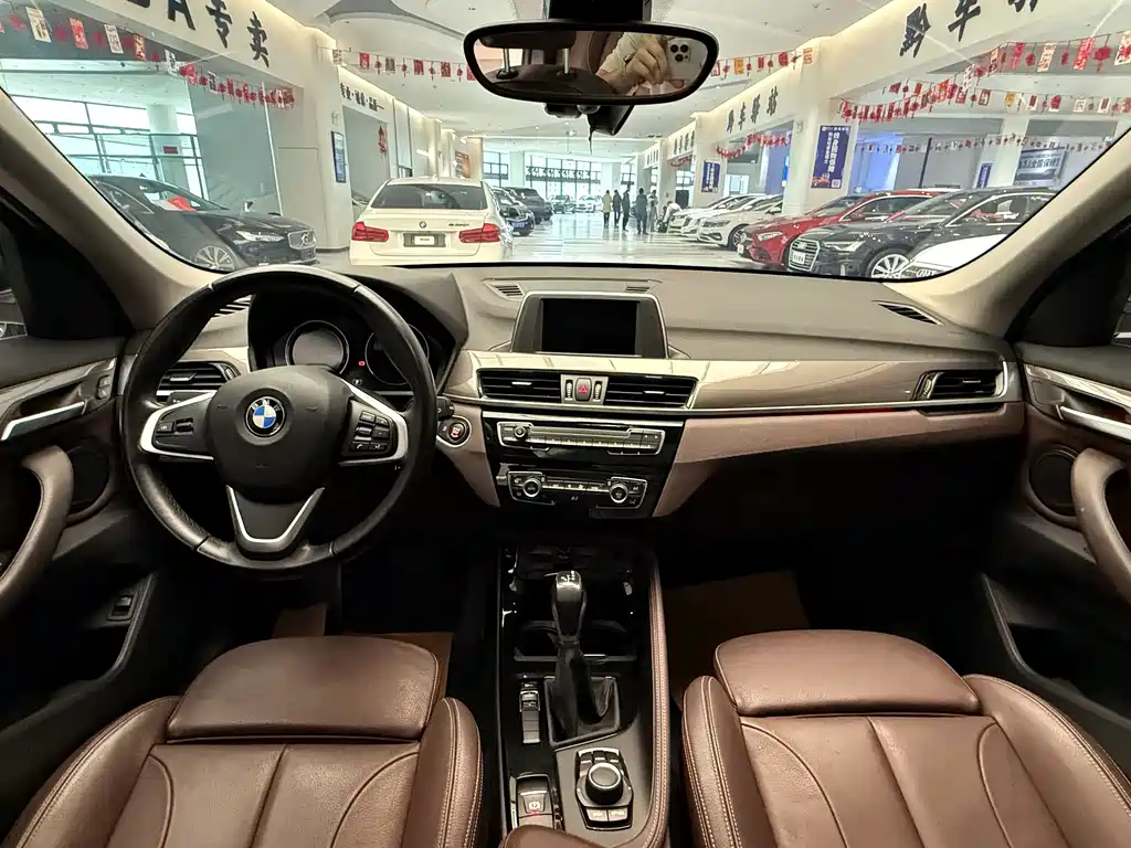 BMW X1 2019 sDrive18Li Exclusive Model купить на сайте DeffCars