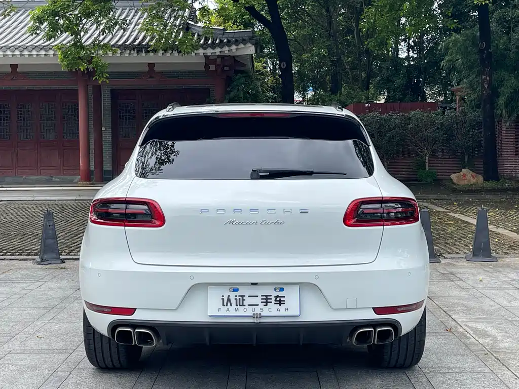 Macan 2017 Turbo 3.6T купить на сайте DeffCars