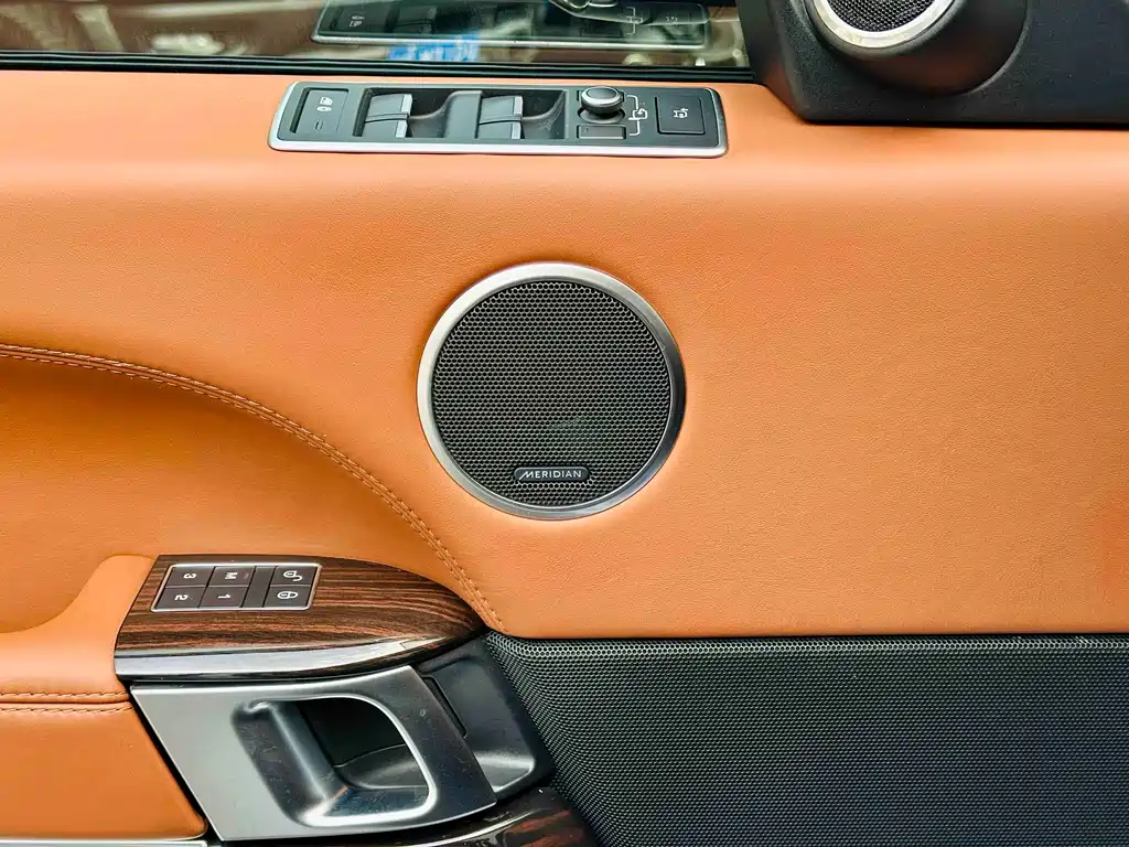 Range Rover 2017 5.0 SC V8 AB Honor Creation Extended Edition купить на сайте DeffCars