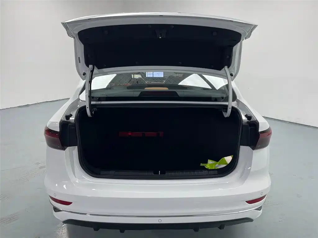 Emgrand 2025 4th generation 1.5L CVT flagship model купить на сайте DeffCars