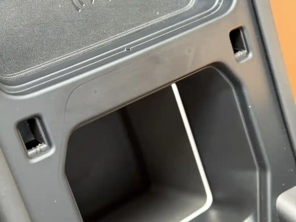 Land Rover Defender 2024 110 3.0T P400 X-DYNAMIC HSE купить на сайте DeffCars